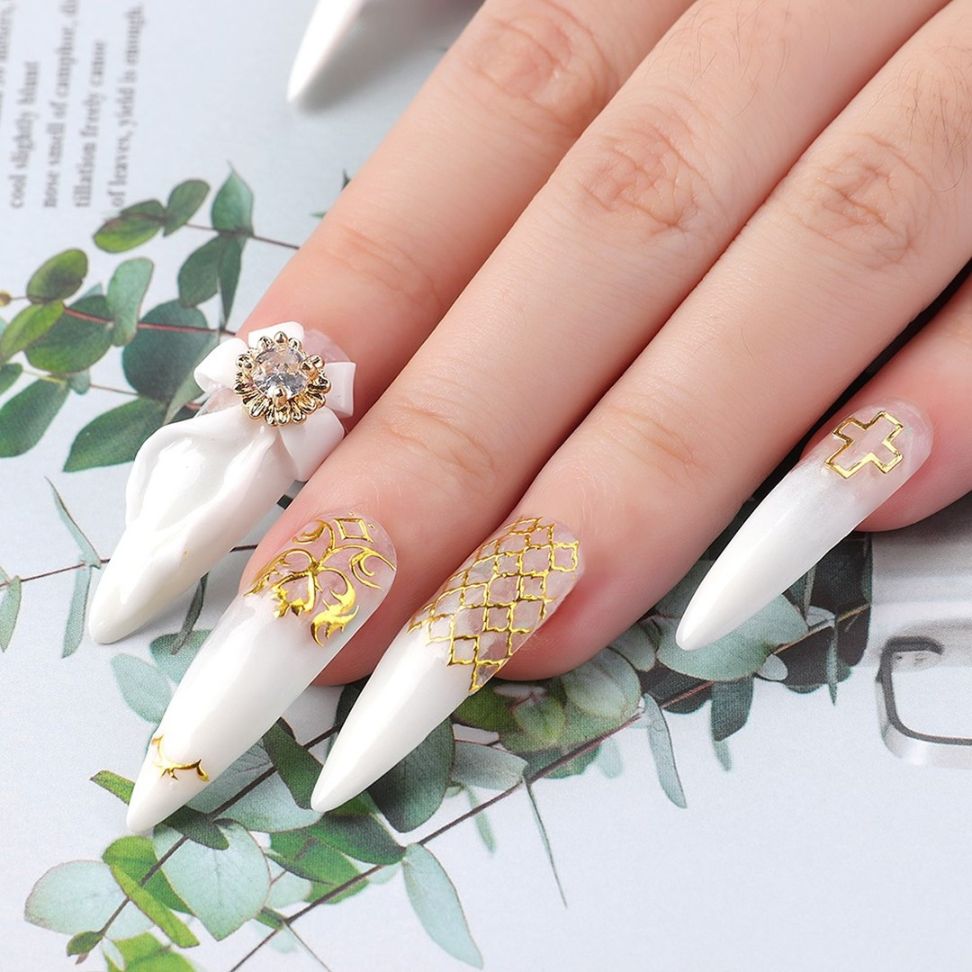 white and gold bridal winter nails design