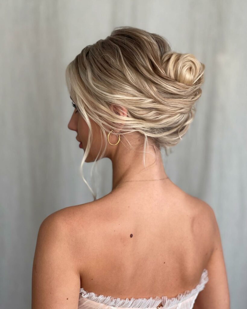 easy DIY wedding hairstyle for thin long hair