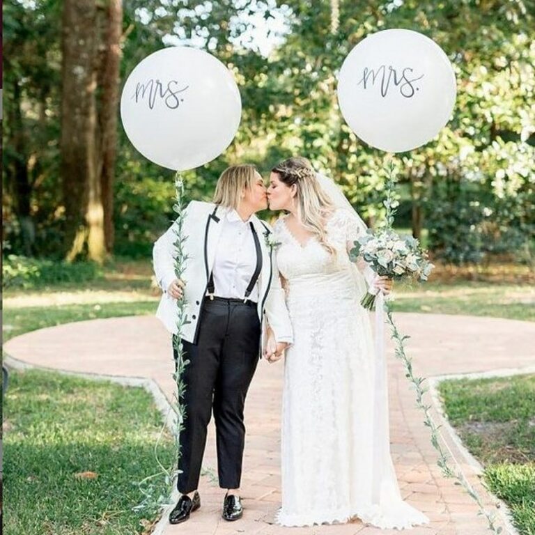 55+ Best Lesbian Wedding Outfits Ideas