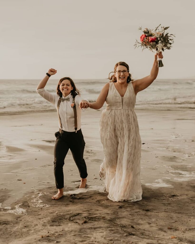low key lesbian beach wedding ideas