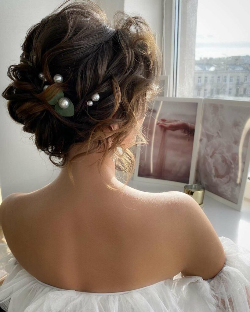messy short wedding updo for thin hair