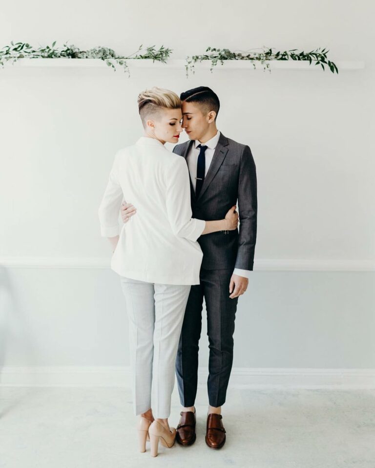 55 Best Lesbian Wedding Outfits Ideas 55-best-lesbian-wedding-outfits-ideas