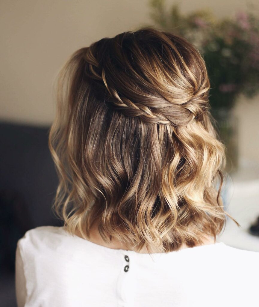 short hair romantic bridesmaid hairstyles with braided