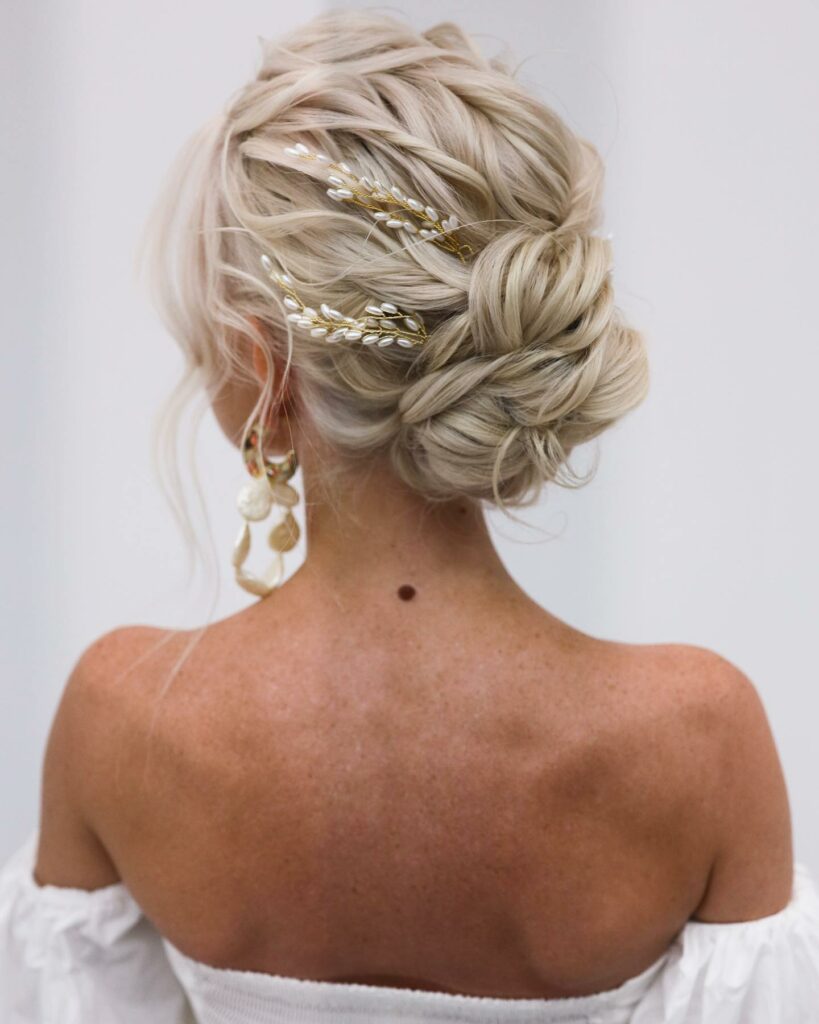 wedding hairstyle for messy thin hair with hair piece