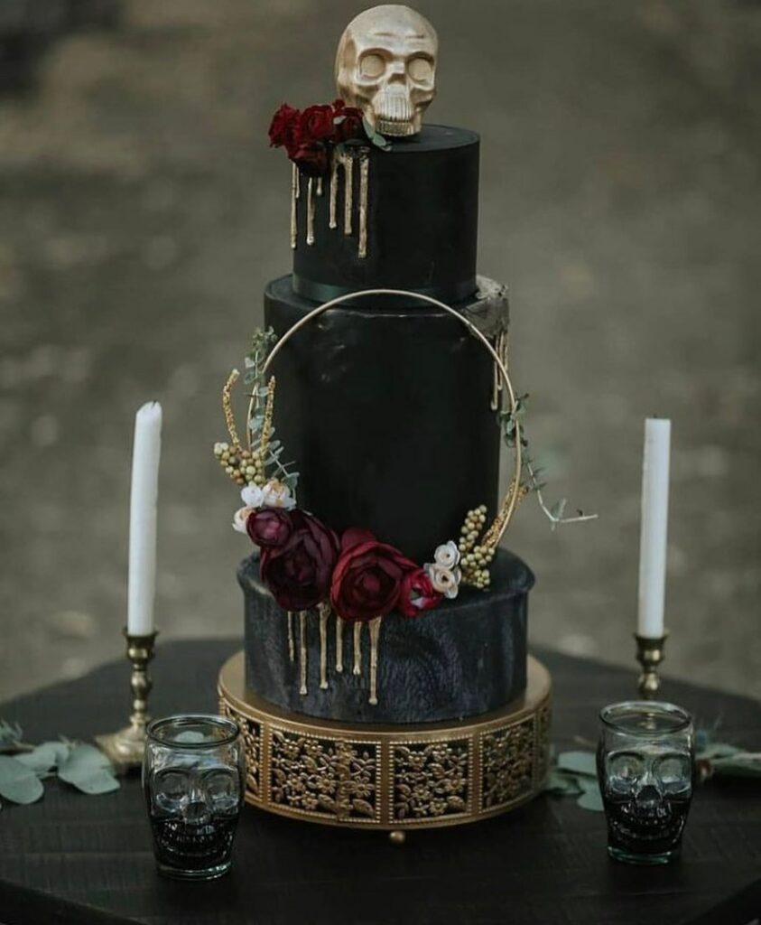 Halloween gothic theme wedding cake ideas