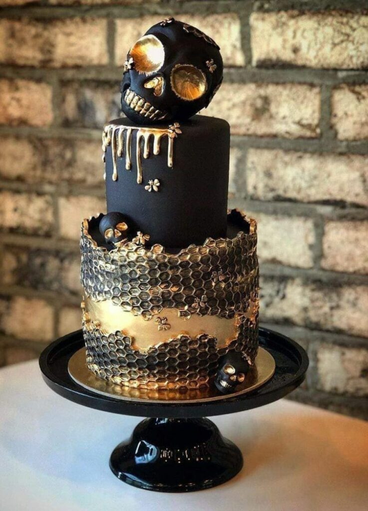 golden skull gothic wedding cake