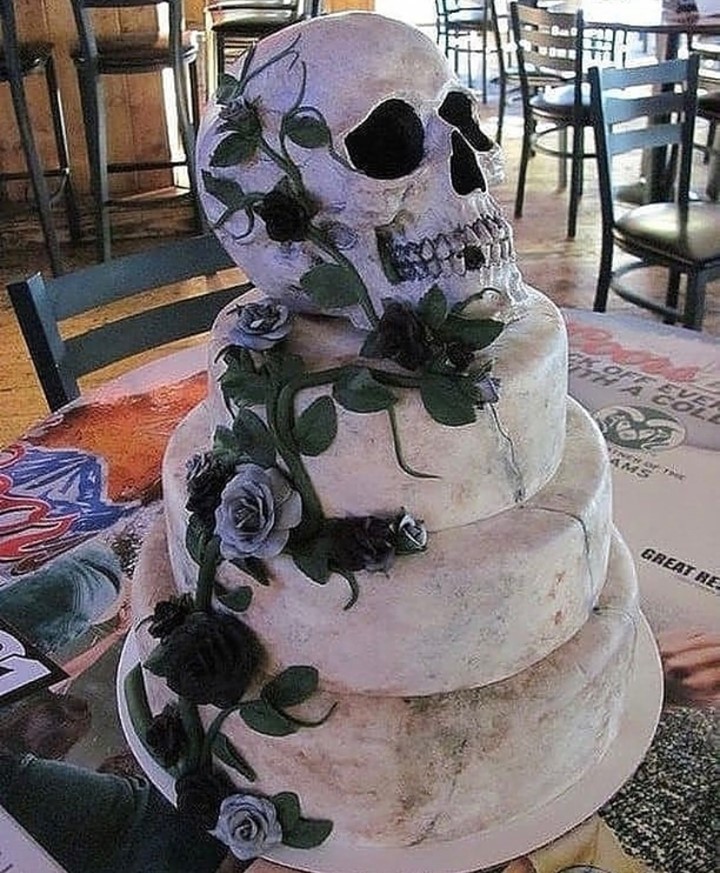 gothic three tired skull wedding cake
