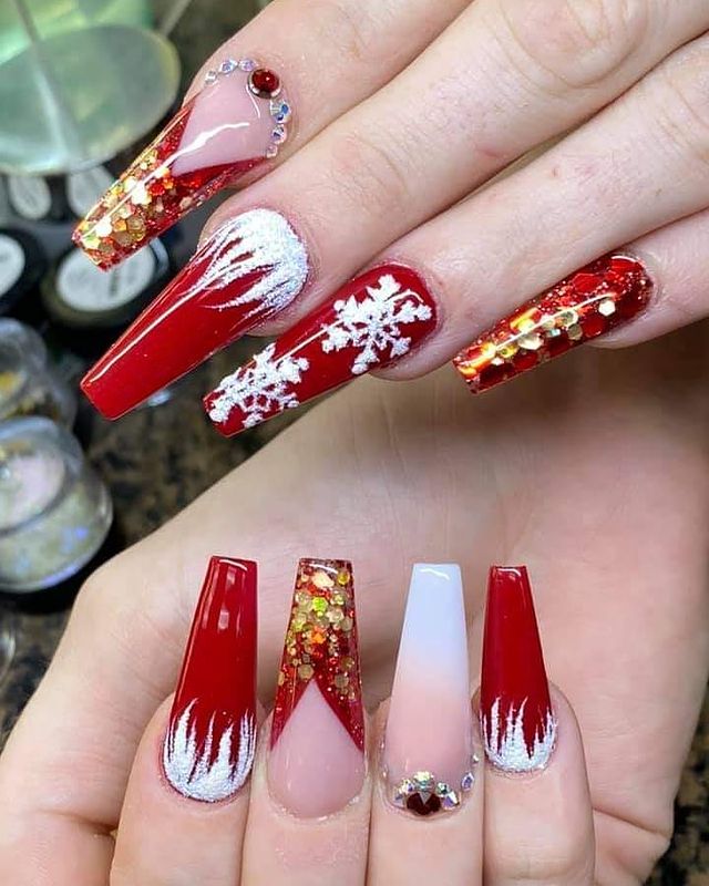 Glitzy festive Christmas red and white nails ideas