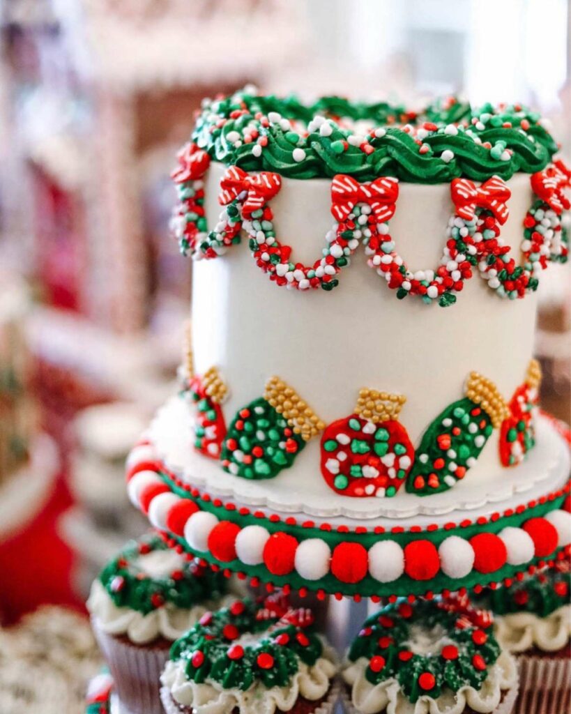 red and green Christmas themed wedding winter cake