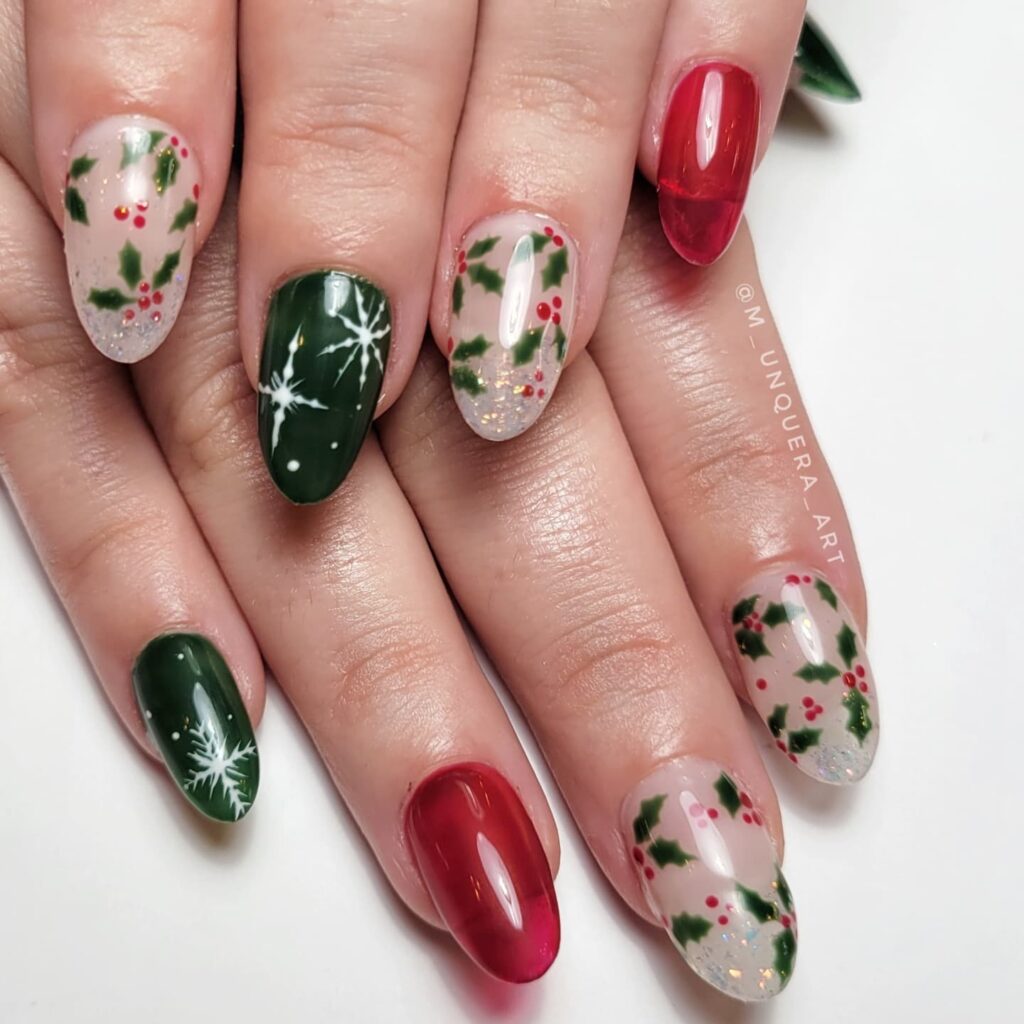 red and green Christmas tree nails art