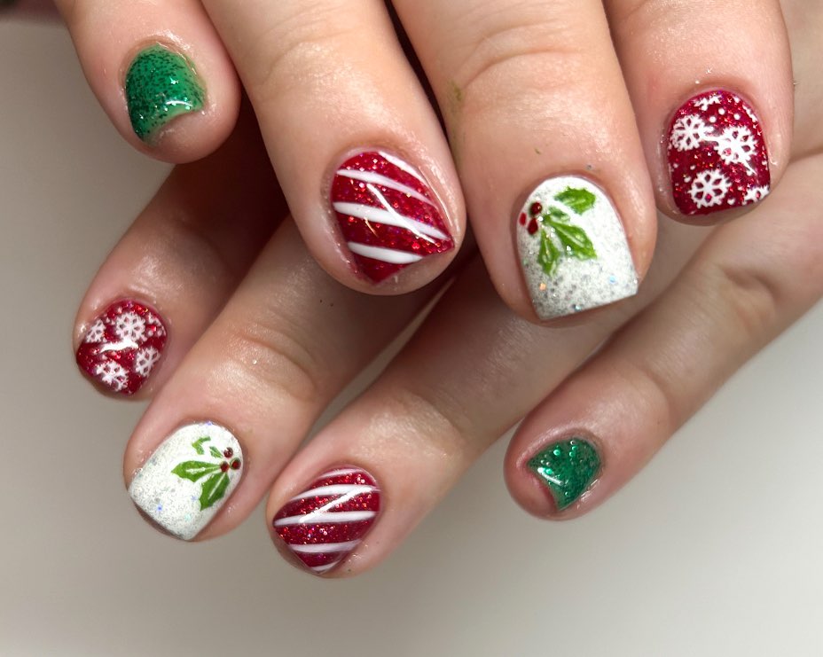 red and green with white strips short Christmas nails