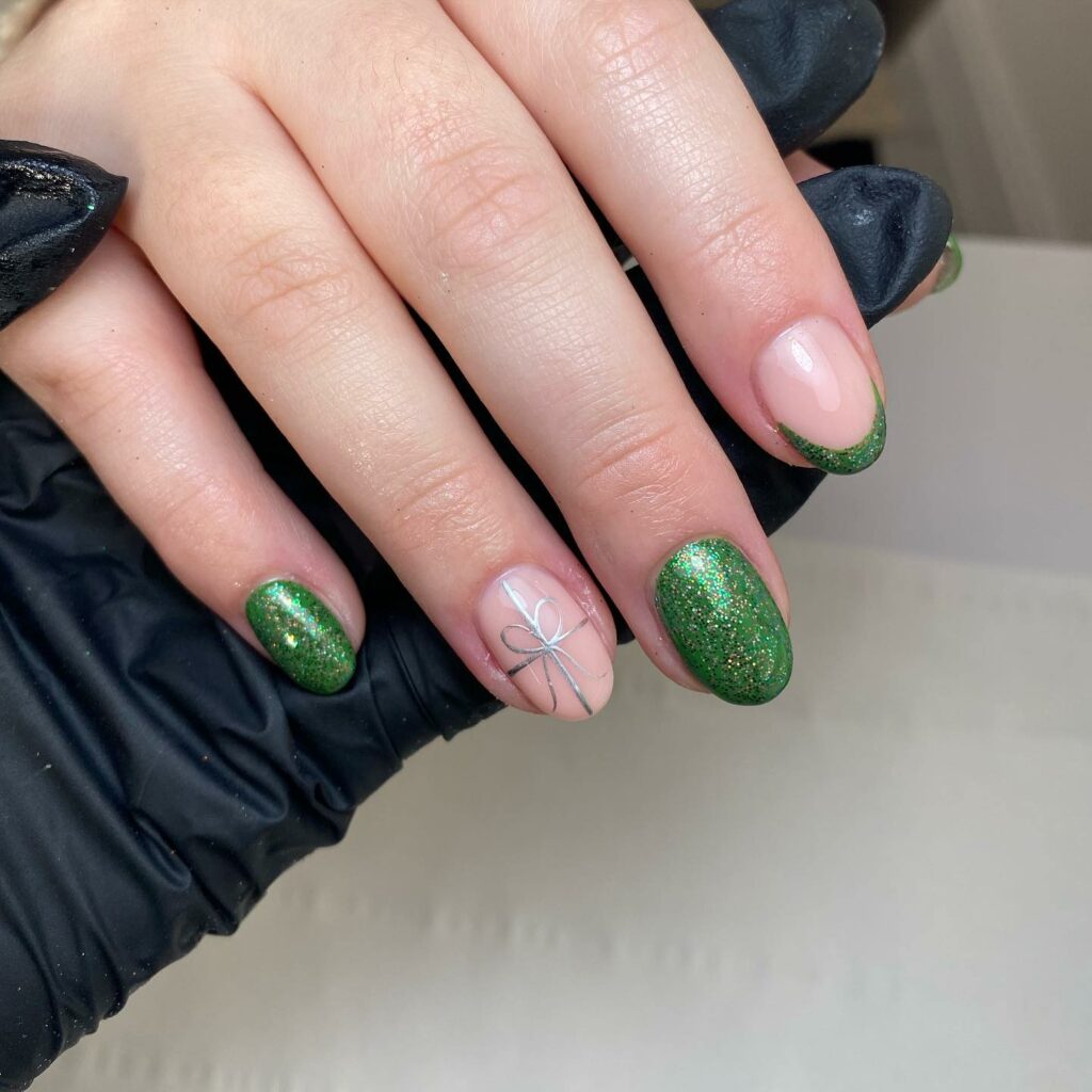 simple green sparkle festive nails design