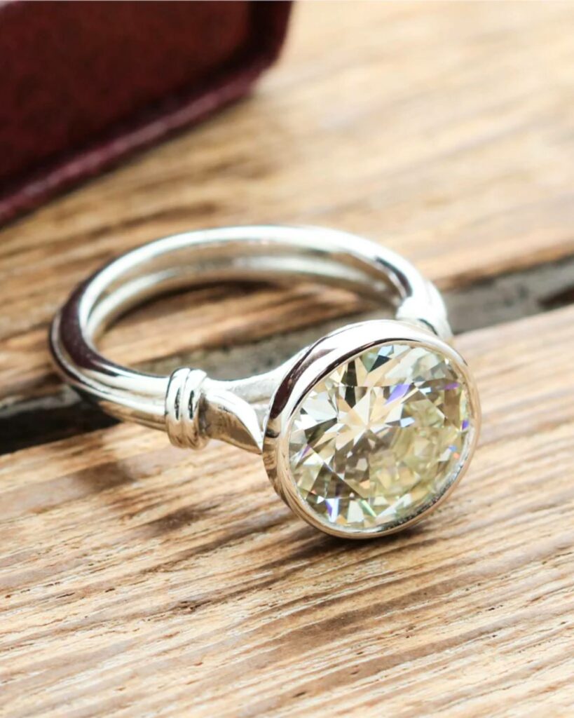 vintage platinum engagment ring with 4.17 carat