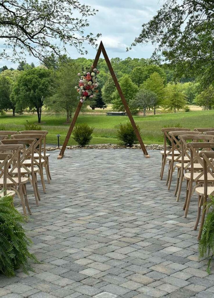 arrangement for a mountain wedding ceremony and reception