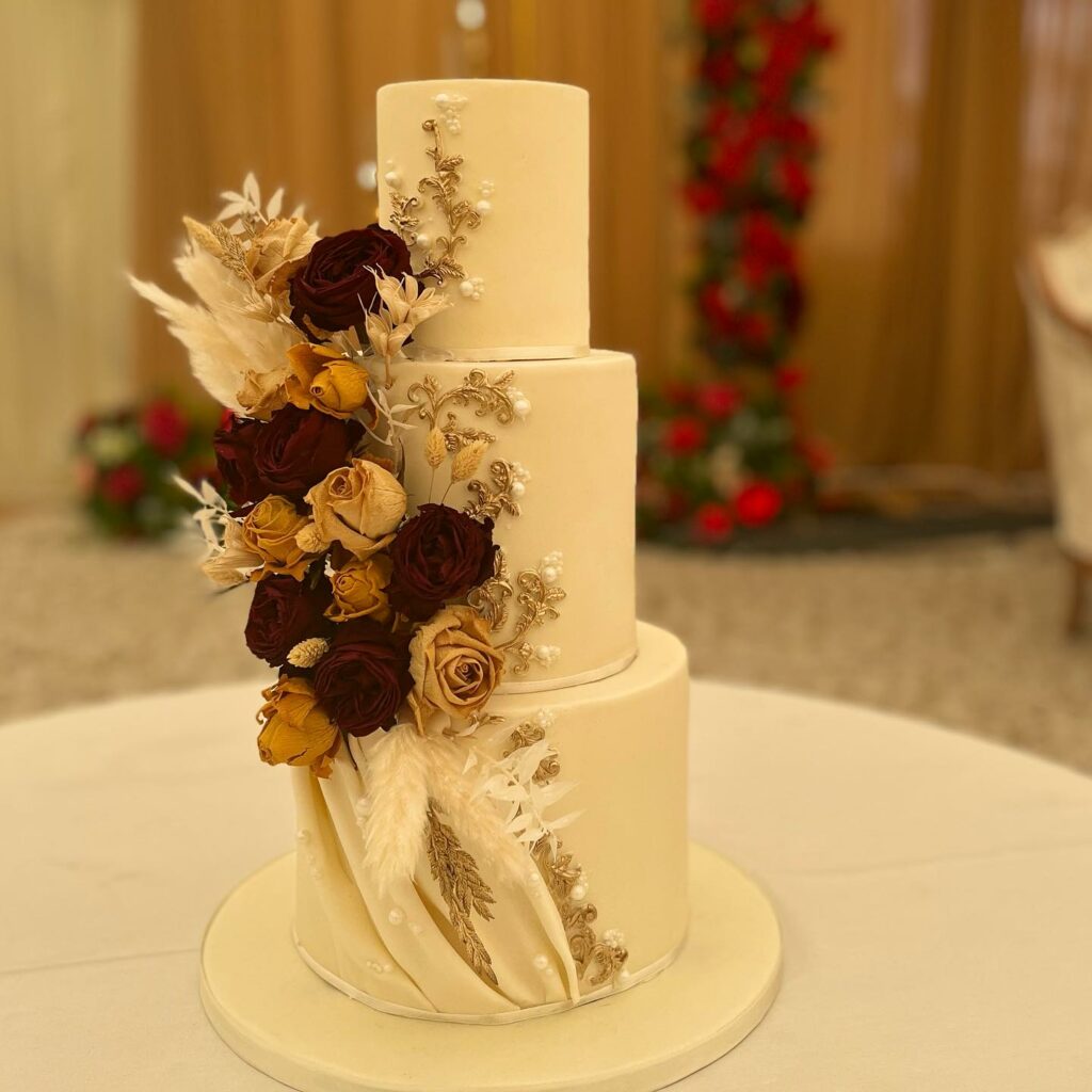 pampas with fondant drapes pearl dried roses boho wedding cake
