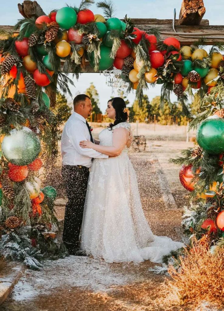 red green and gold Christmas wedding colors