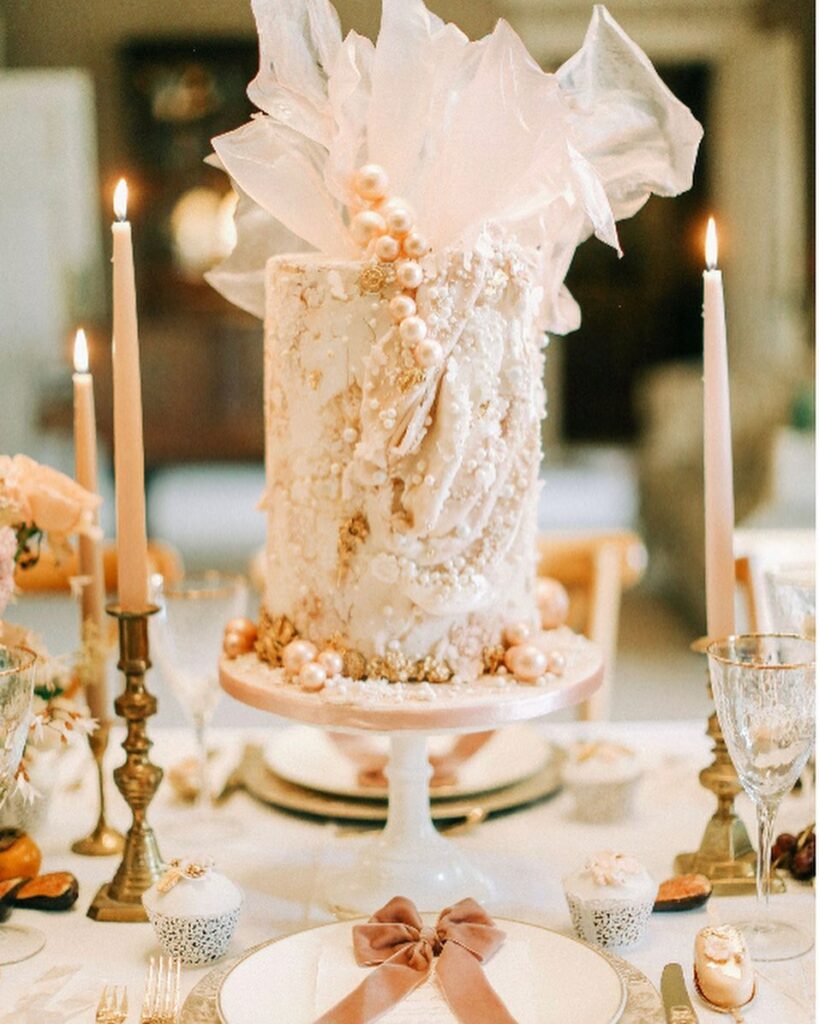 sugar pearls and rice paper one tier wedding cake