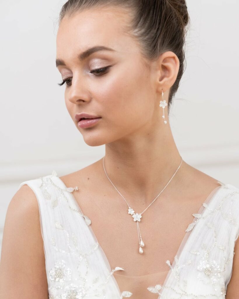 pearl boho wedding flower necklace