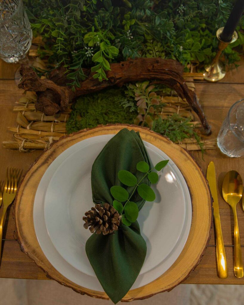 dried leaf gold and green boho rustic wedding tablescapes