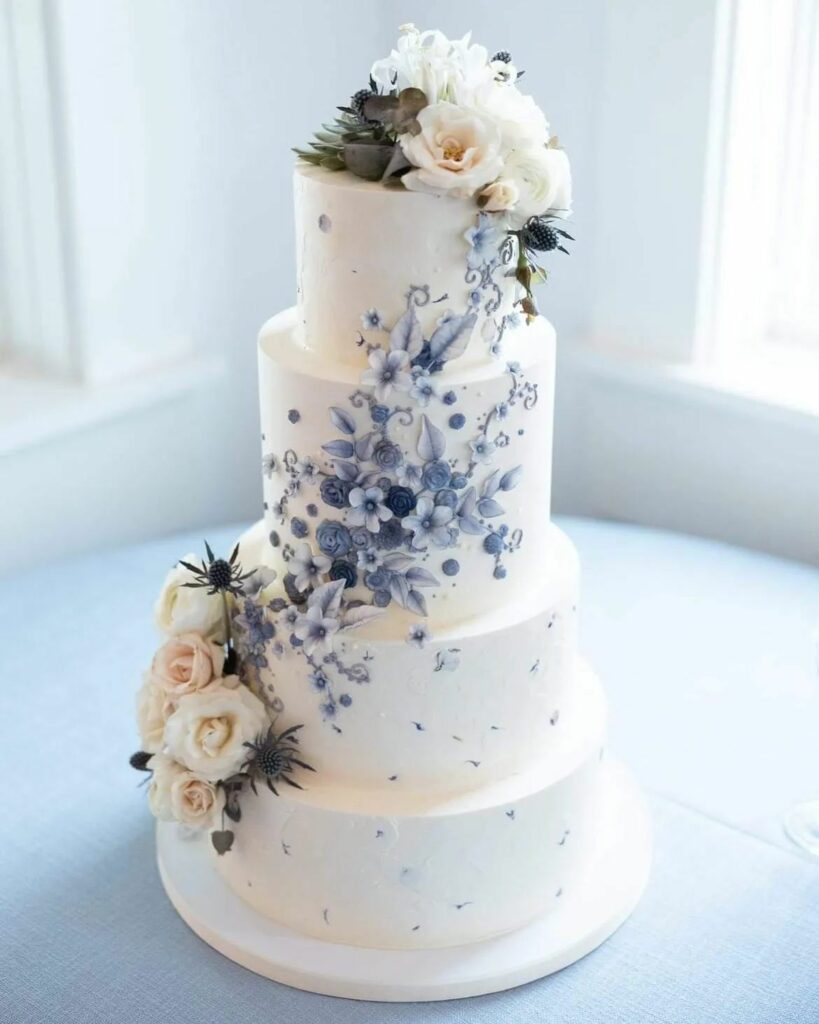 texture cake with dusty blue accent wedding colors