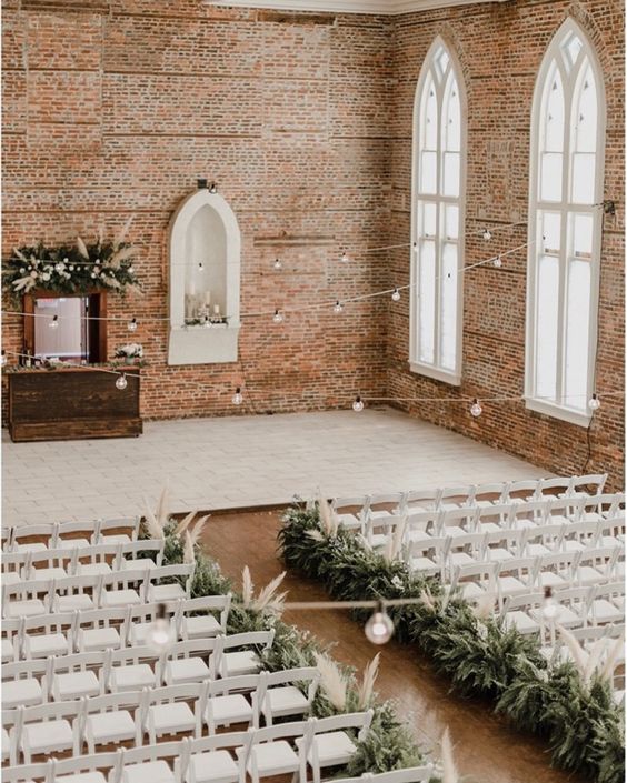 simple and elegant church wedding decor